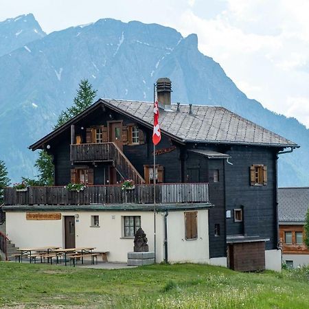Rosswald Gruppenhaus Im Walliser Alpstyle מראה חיצוני תמונה