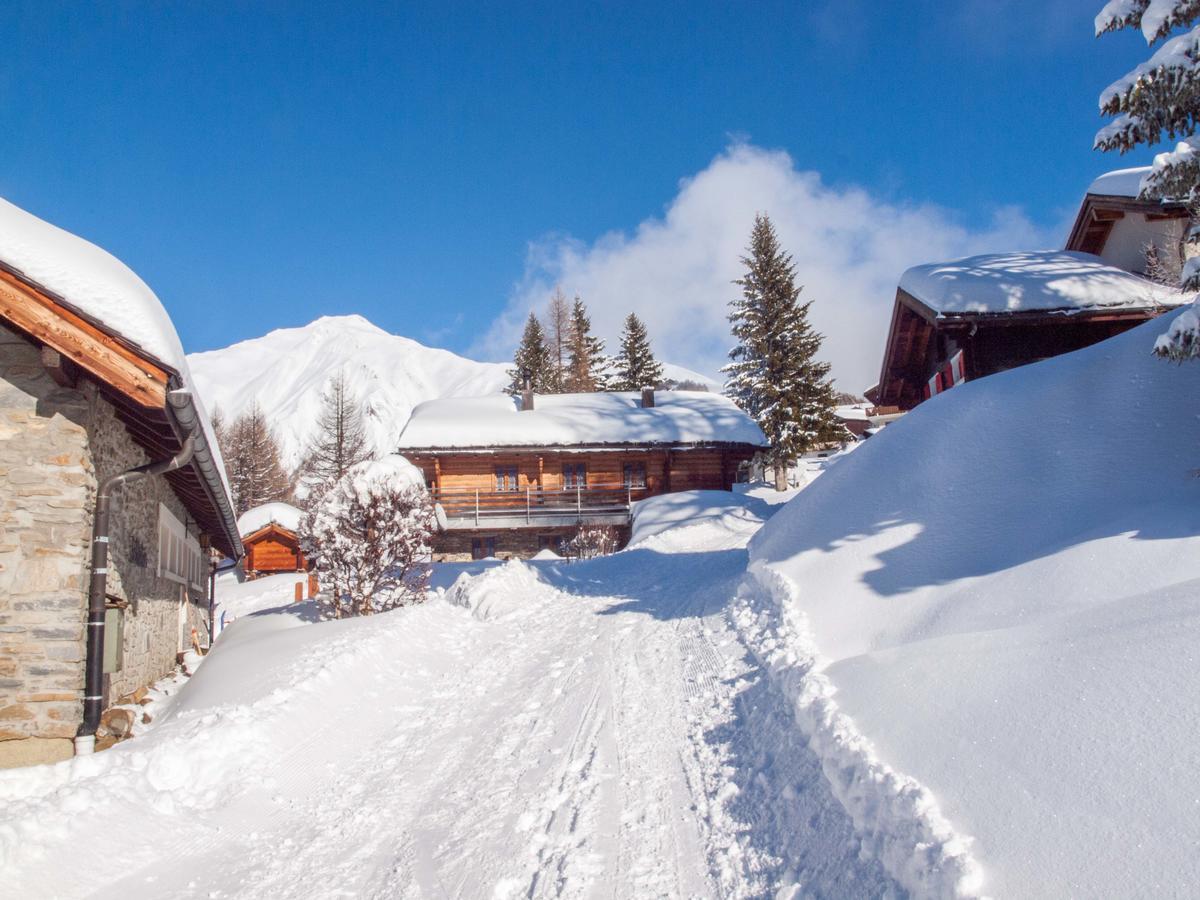 Rosswald Gruppenhaus Im Walliser Alpstyle מראה חיצוני תמונה