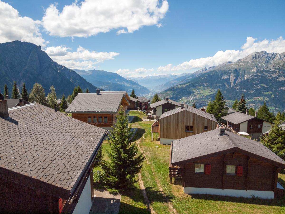 Rosswald Gruppenhaus Im Walliser Alpstyle מראה חיצוני תמונה
