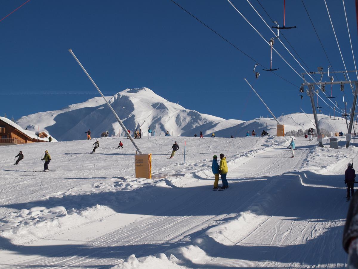 Rosswald Gruppenhaus Im Walliser Alpstyle מראה חיצוני תמונה